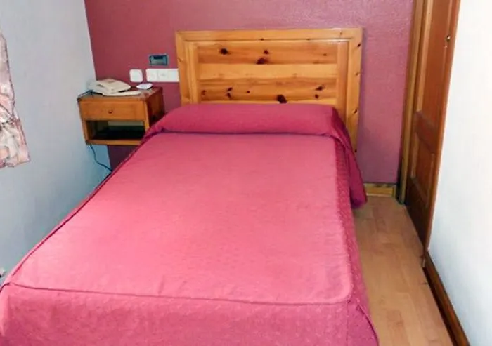 Alvi Casa de hóspedes 2*