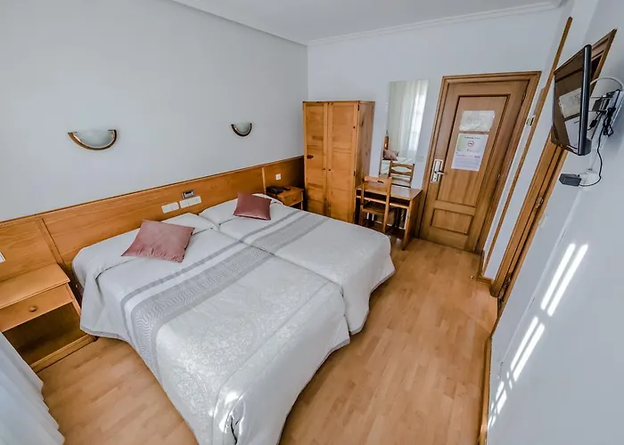 Casa de hóspedes Alvi 2*